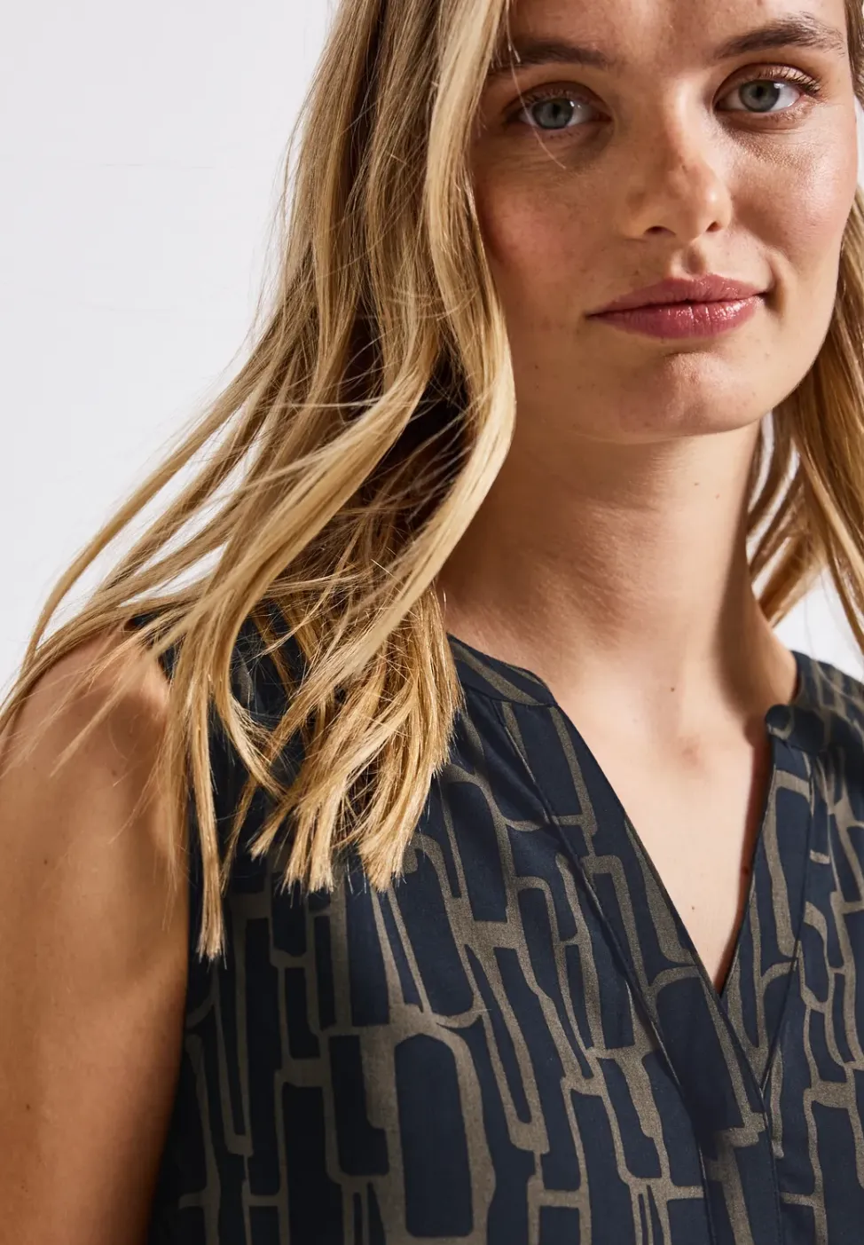 Gedessineerde blouse top