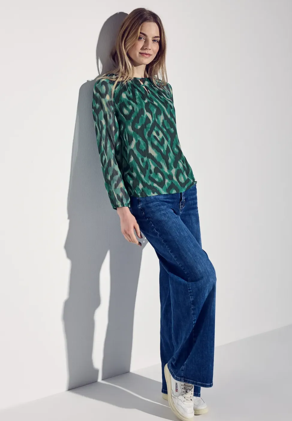 Gedessineerde chiffon blouse
