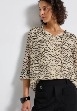 Gedessineerde chiffontuniek