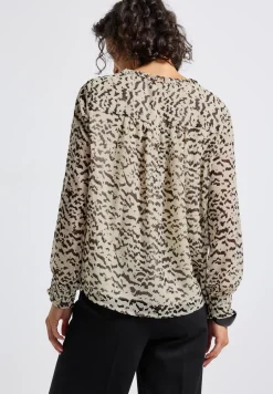 Gedessineerde chiffontuniek