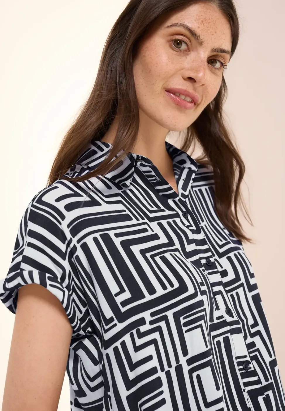 Gedessineerde overhemdblouse