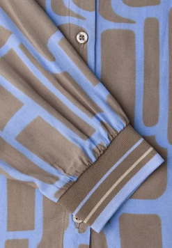 Gedessineerde tuniek met tape