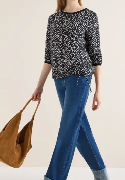 Gedessineerde blouse