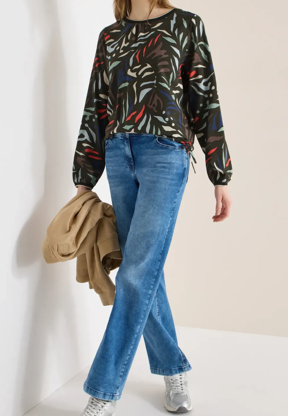 Gedessineerde blouse