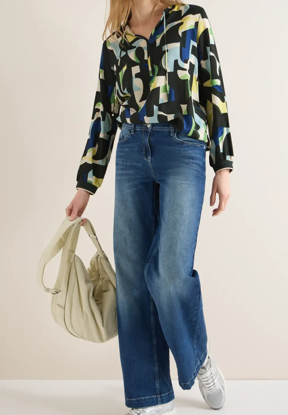Gedessineerde blouse