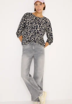 Gedessineerde blouse