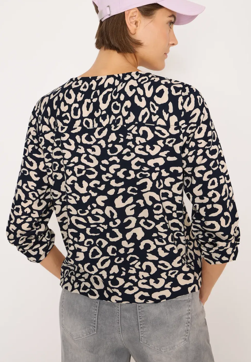 Gedessineerde blouse