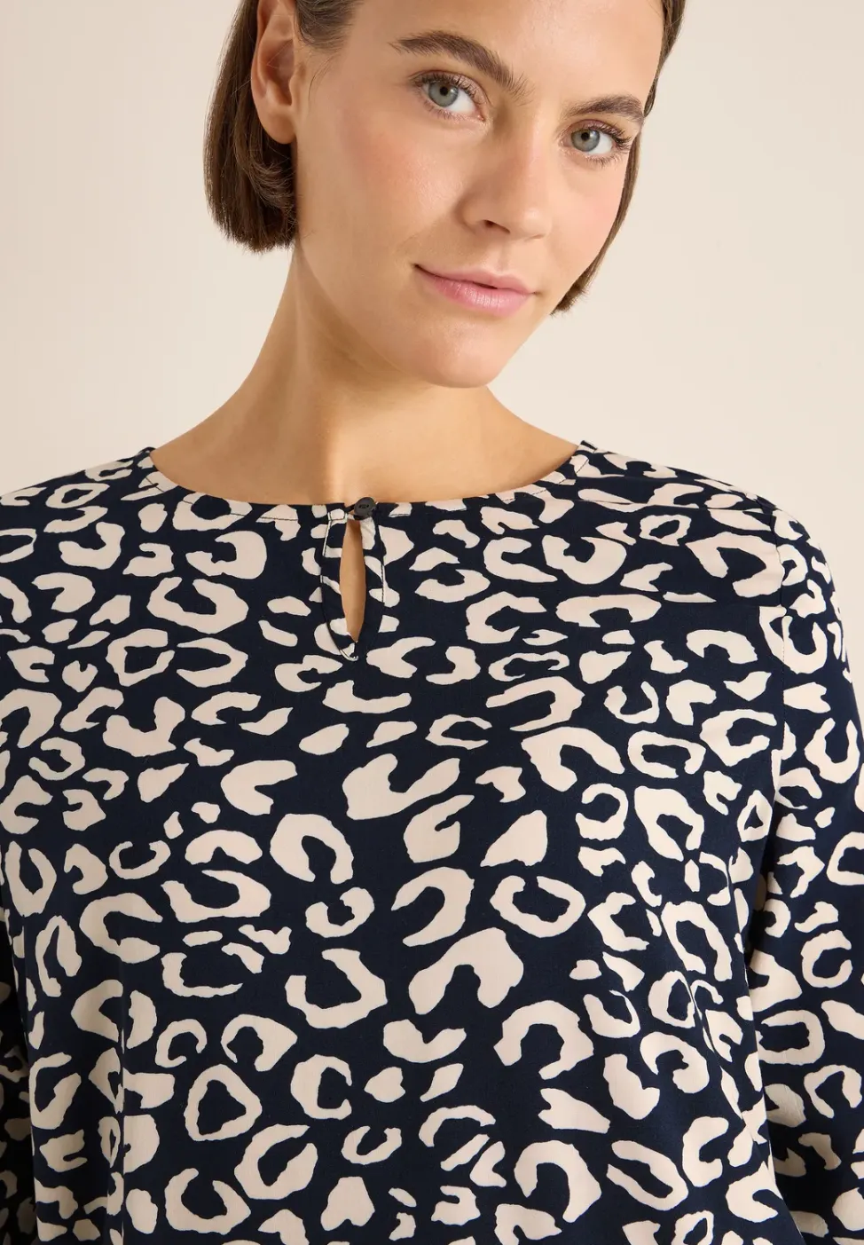 Gedessineerde blouse