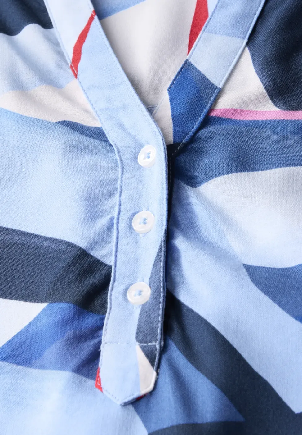 Gedessineerde blouse