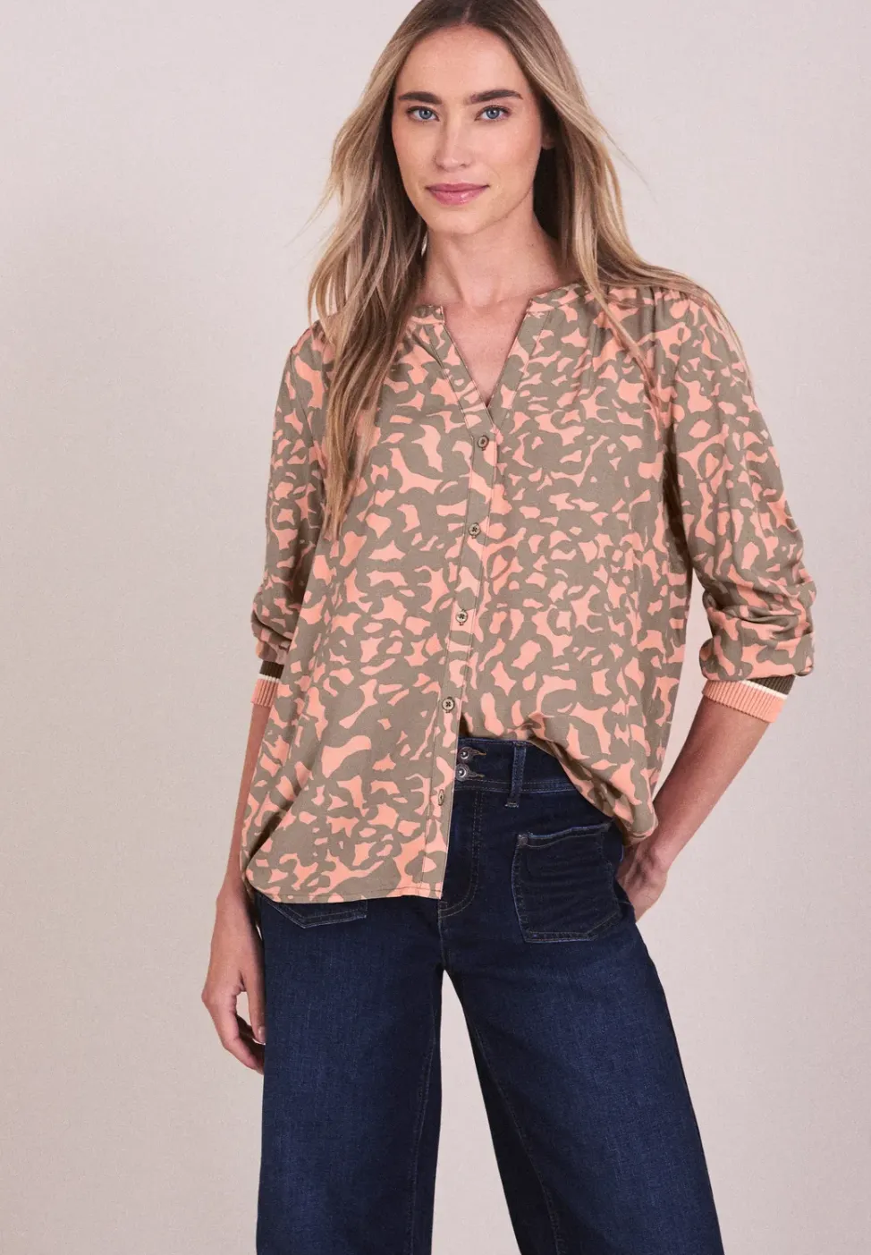 Gedessineerde blouse
