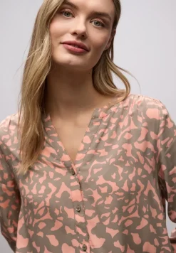 Gedessineerde blouse