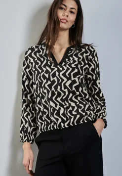 Gedessineerde blouse