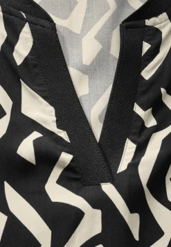 Gedessineerde blouse