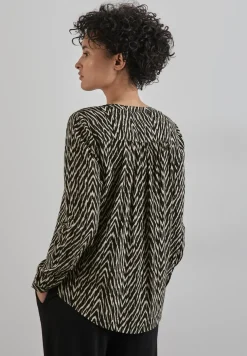 Gedessineerde blouse