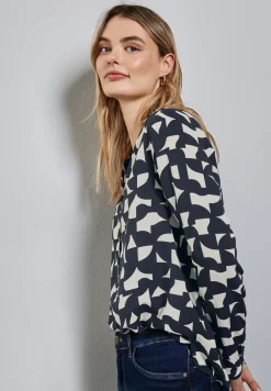 Gedessineerde blouse