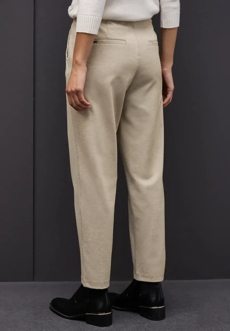 Gemêleerde broek met detail