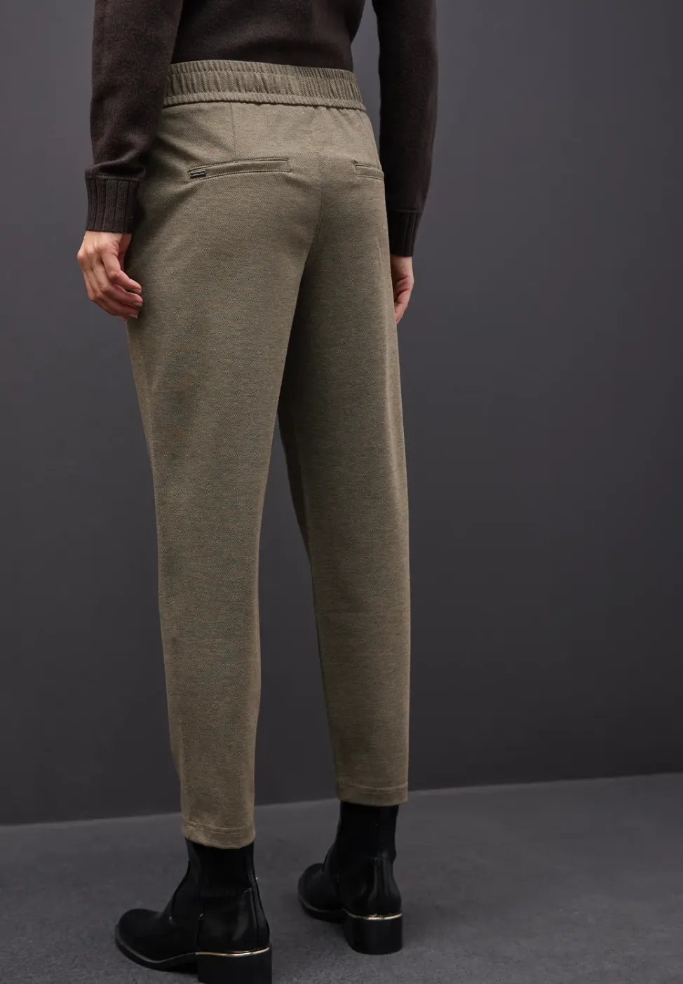 Gemêleerde broek met detail