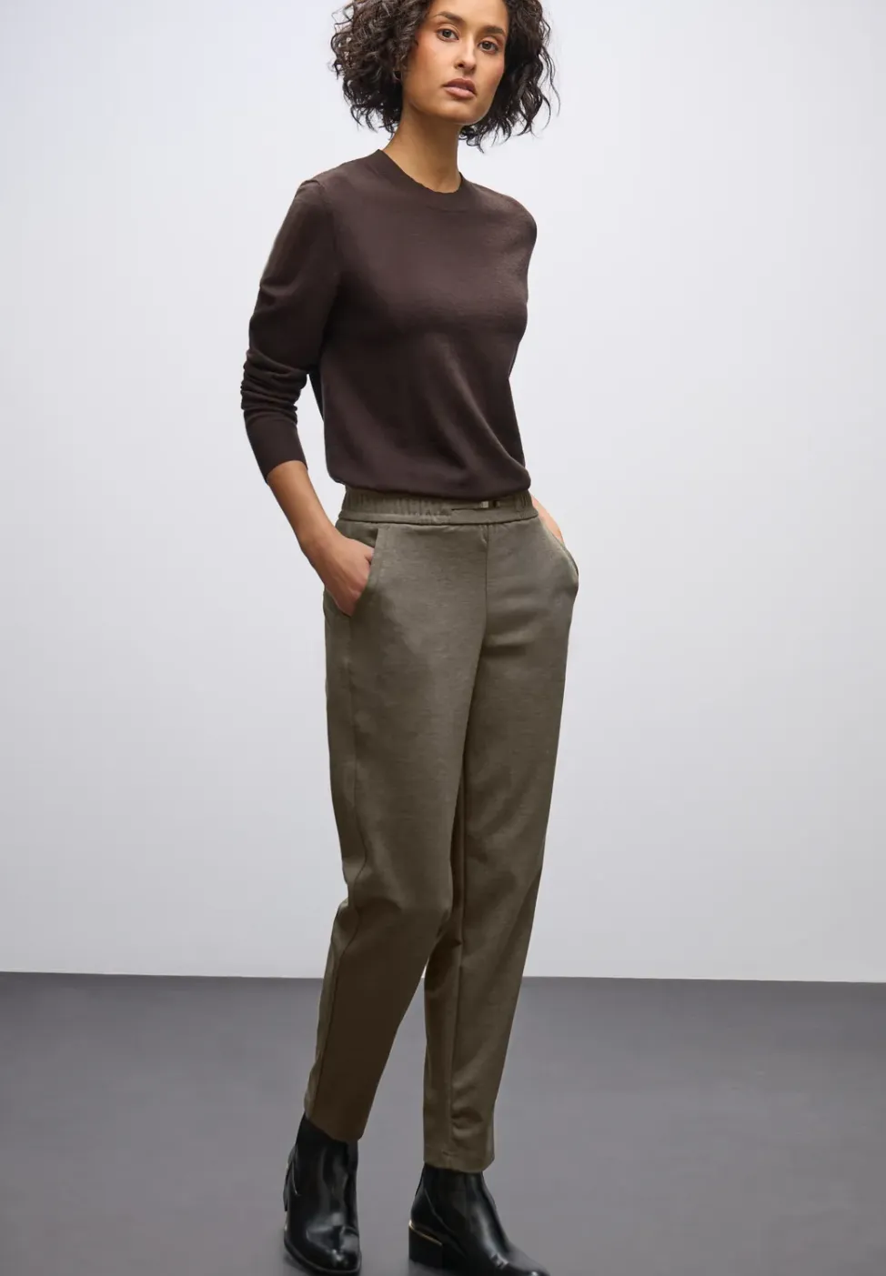 Gemêleerde broek met detail