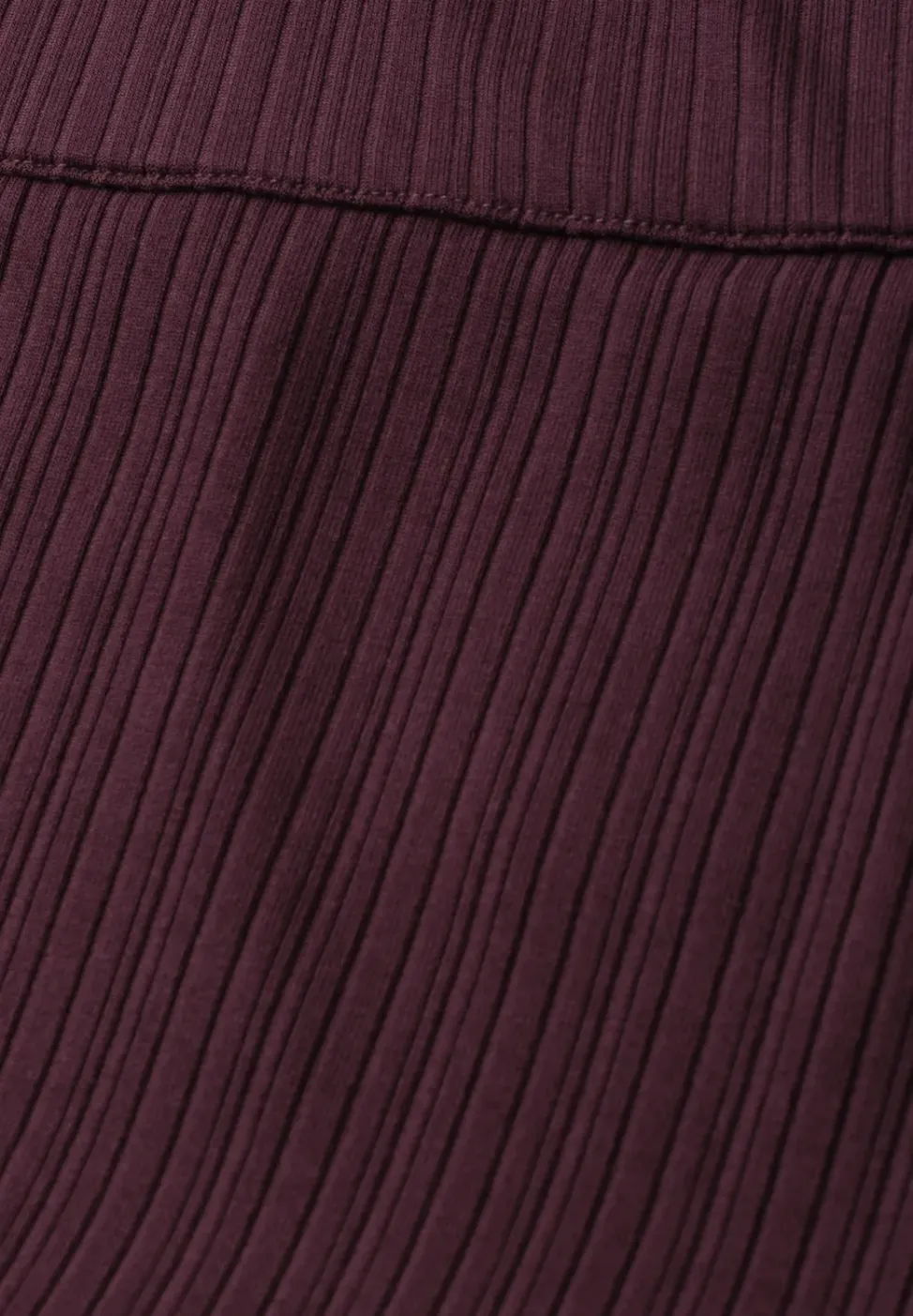 Geribde midirok met elastische tailleband