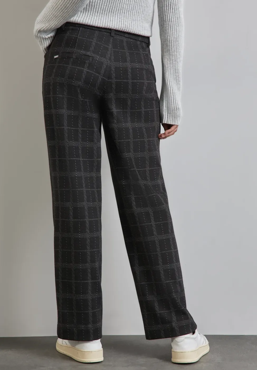 Geruite broek met rechte pijpen