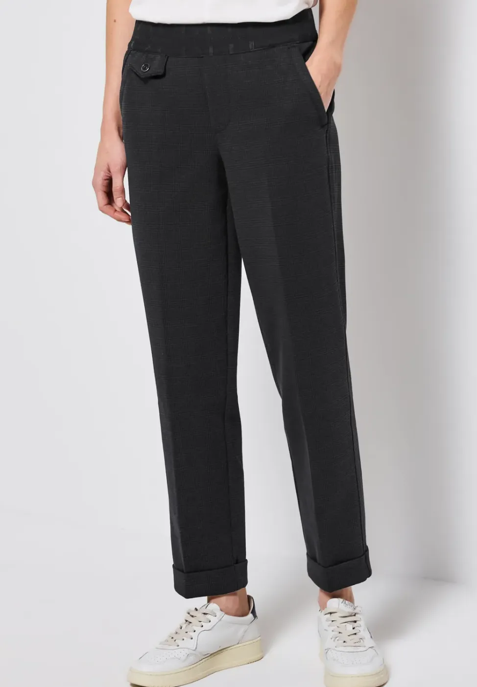 Geruite chino met band in de taille
