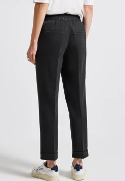 Geruite chino met band in de taille