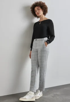 Geruite chino's