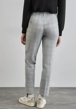 Geruite chino's