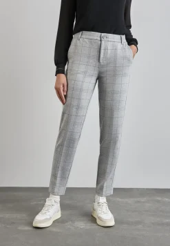 Geruite chino's