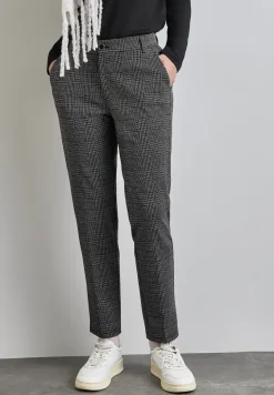 Geruite chino's