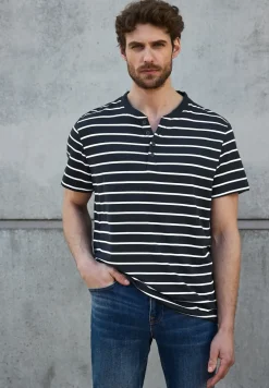 Gestreept henley shirt