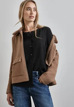 Gestructureerde blouse met borduursel