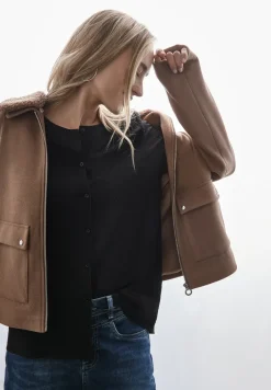 Gestructureerde blouse met borduursel