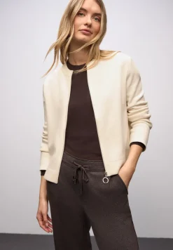 Gezellig vest