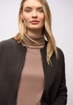 Gezellig vest