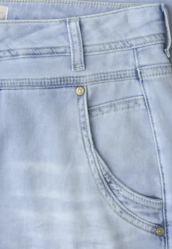High Waist Barrel Leg Jeans in Loose Fit