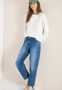 High Waist Barrel Leg Jeans in Loose Fit