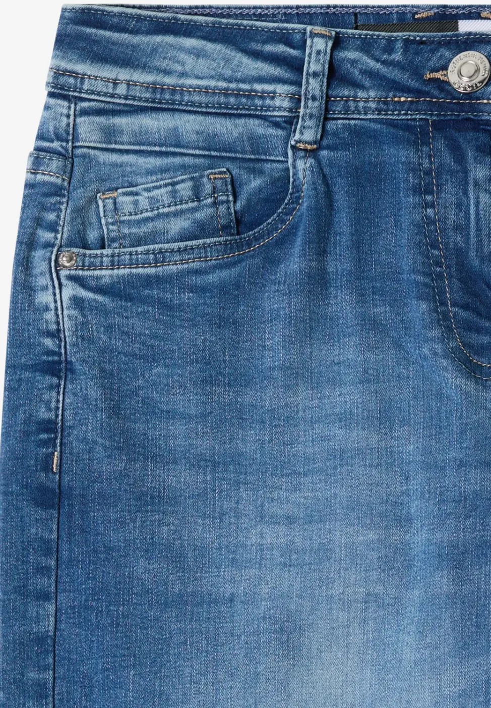 High Waist Barrel Leg Jeans in Loose Fit