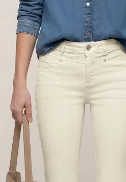 High Waist Bootcut jeans in Slim Fit