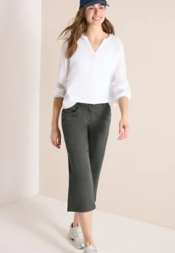 High Waist broek met uitlopende pijpen in Loose Fit