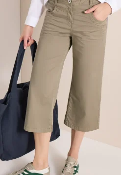 High Waist broek met uitlopende pijpen in Loose Fit
