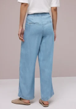High Waist broek met Wide Legs en knoopdetails