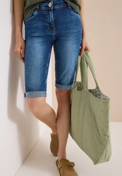 High Waist denim shorts met slanke pijpen in Slim Fit