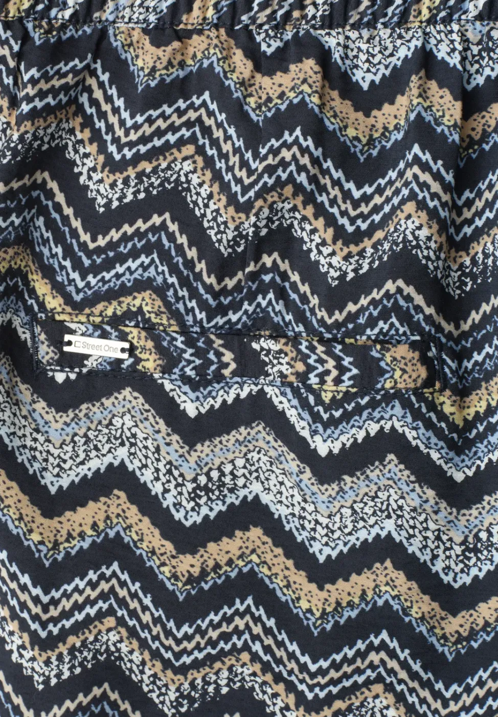High Waist shorts in Loose Fit met print