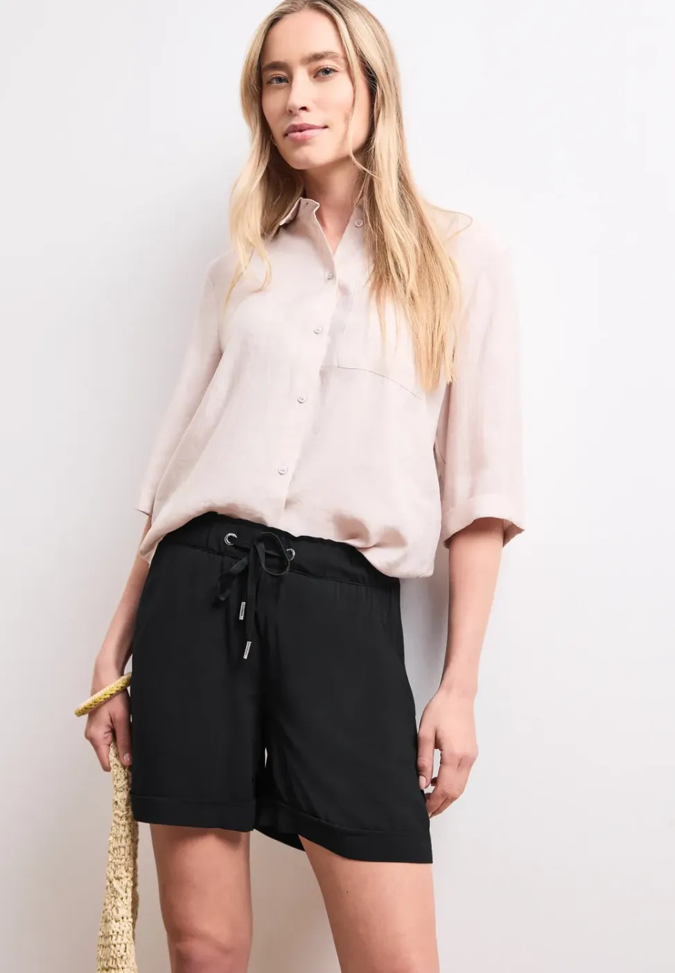 High Waist shorts met paperbag tailleband