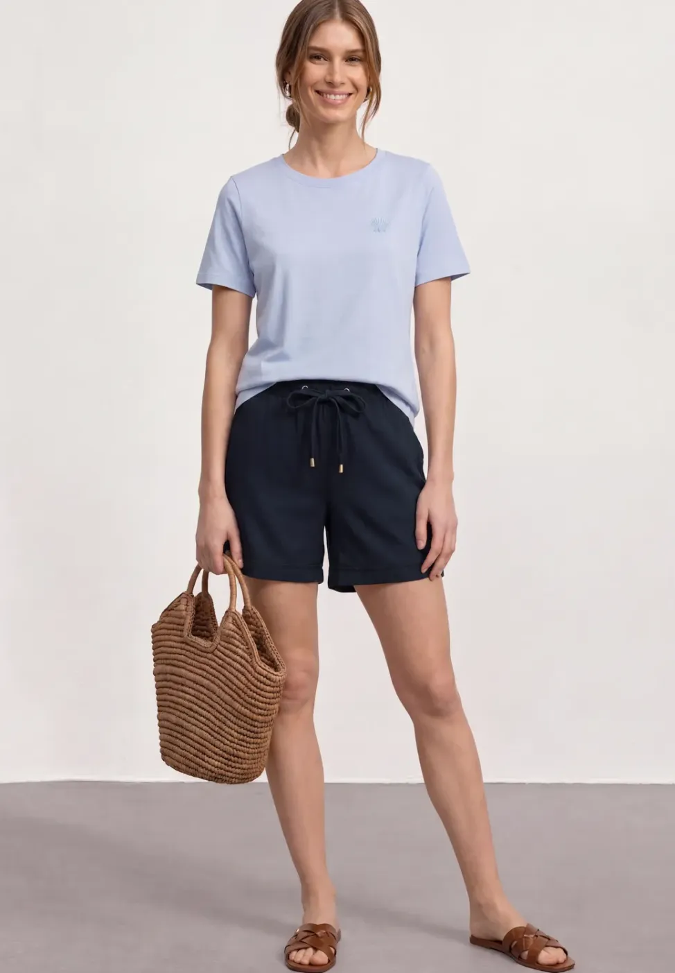 High Waist shorts met paperbag tailleband