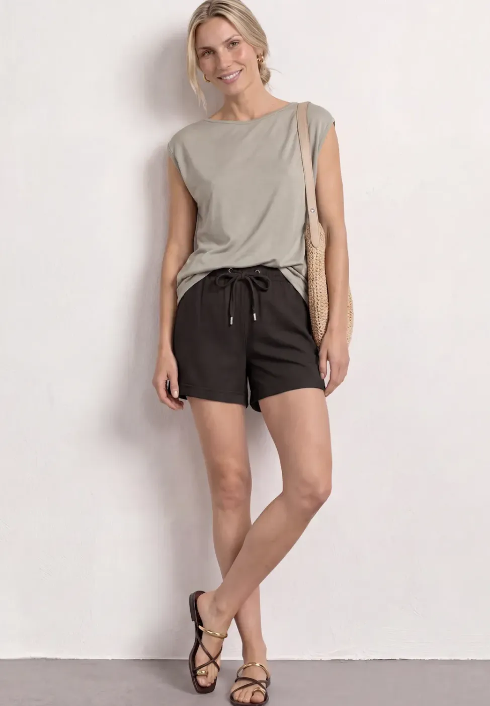 High Waist shorts met paperbag tailleband