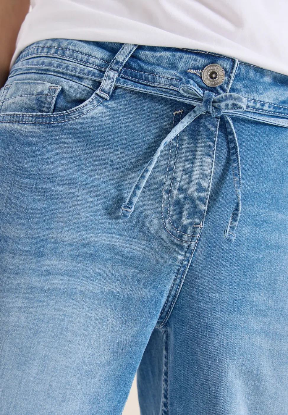 High Waist straight leg jeans met Loose Fit