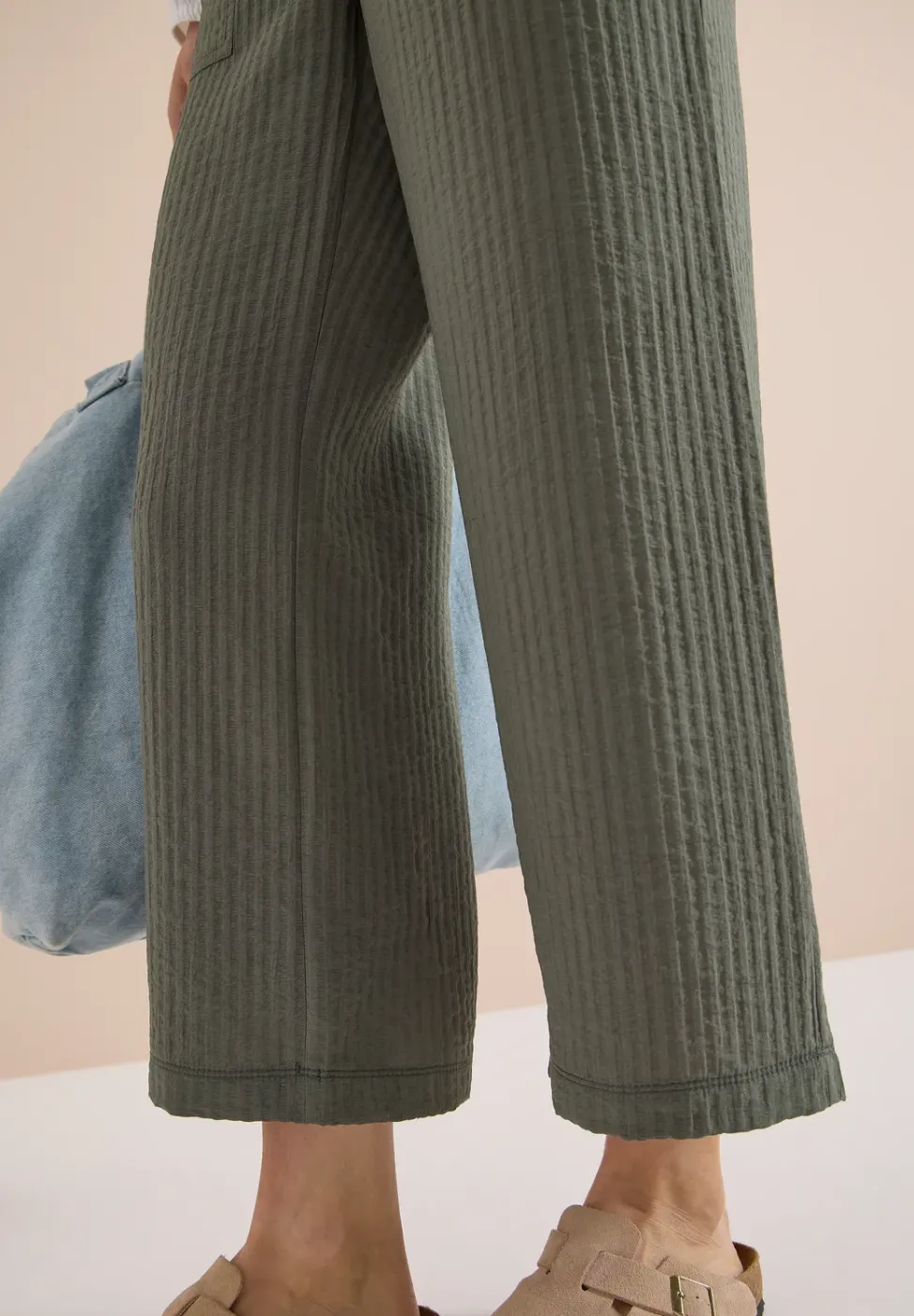 High Waist broek met wijde pijpen in Loose Fit