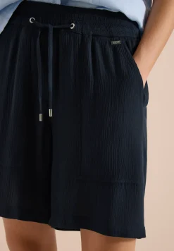High Waist shorts met Wide Legs en structuur